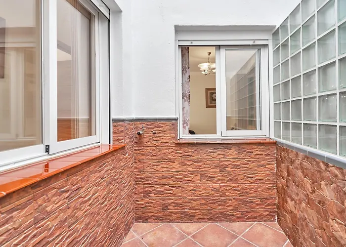 アパート Lola 1 ネルハ